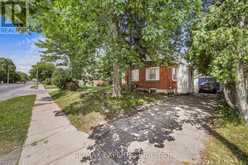 6198 DELAWARE STREET | Niagara Falls Ontario | Slide Image Four
