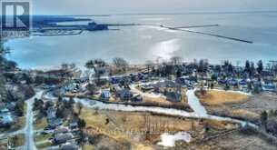6 HERON POINTE | Port Colborne Ontario | Slide Image Four