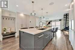 3 - 2136 OLD LAKESHORE ROAD | Burlington Ontario | Slide Image Six