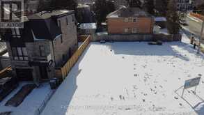 10C BENSON AVENUE | Mississauga Ontario | Slide Image Six