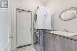 1 SILVER CHARM DRIVE | East Gwillimbury Ontario | Slide Image Fifteen
