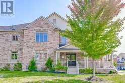 1 SILVER CHARM DRIVE | East Gwillimbury Ontario | Slide Image Three