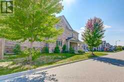 1 SILVER CHARM DRIVE | East Gwillimbury Ontario | Slide Image Four