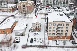 4 UNITS W/20 RMS - 327 SPRUCE STREET | Waterloo Ontario | Slide Image Twenty-two