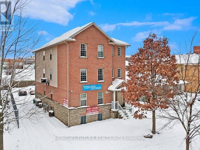 4 UNITS W/20 RMS - 327 SPRUCE STREET Waterloo Ontario, N2L 3M6 - Multi-family Home For Sale