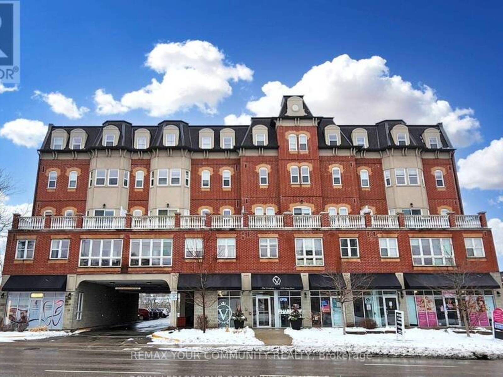 205 - 15450 YONGE STREET, Aurora, Ontario L4G 0K1