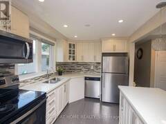 65 BRIDGENORTH CRESCENT Toronto Ontario, M9V 2M5
