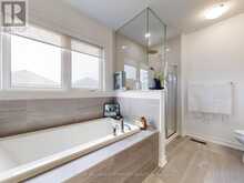 28 GEMINI DRIVE | Barrie Ontario | Slide Image Twenty