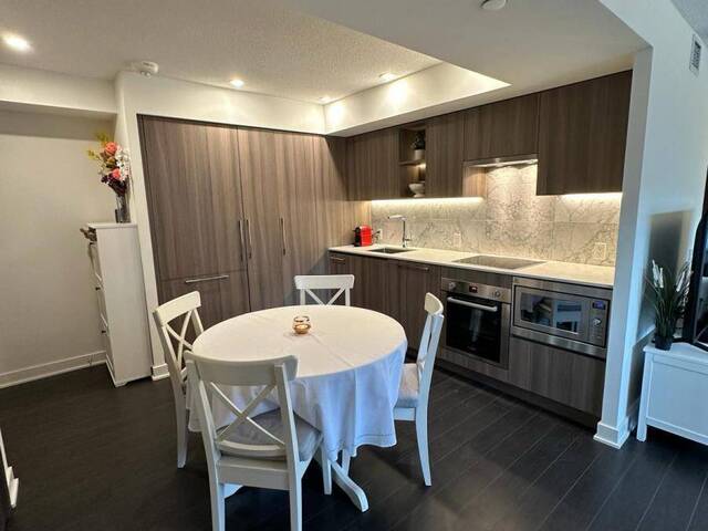 1111 - 19 BATHURST STREET Toronto Ontario, M5V 0N2 - 3 Bedrooms Condo For Sale