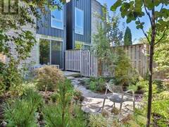 18 MITCHELL AVENUE Toronto Ontario, M6J 1B9