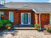 6 IRIS COURT | Hamilton Ontario | Slide Image Nine