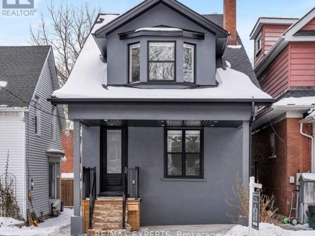 124 CHURCH STREET Kitchener Ontario, N2G 2S4 - Multi-family Home For Sale