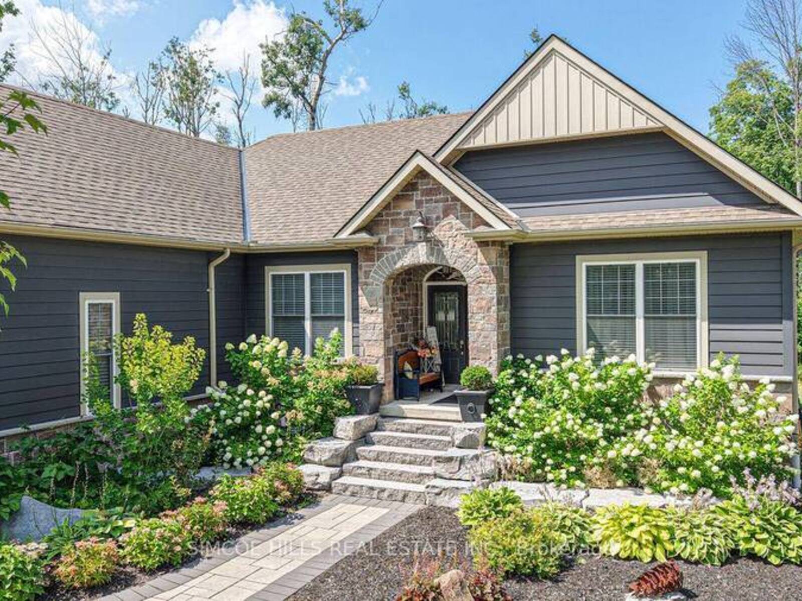 2117 ELANA DRIVE, Orillia, Ontario L3V 0C1