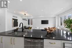 12 SHADY OAKS TRAIL | Hamilton Ontario | Slide Image Thirteen