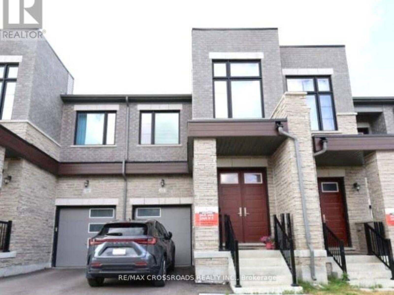 12 SCHMELTZER CRESCENT, Richmond Hill, Ontario L4E 1A2