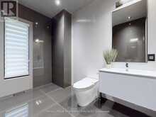 127 ELGIN MILLS ROAD W | Richmond Hill Ontario | Slide Image Twenty