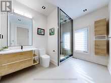 127 ELGIN MILLS ROAD W | Richmond Hill Ontario | Slide Image Thirty-one