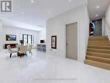 127 ELGIN MILLS ROAD W | Richmond Hill Ontario | Slide Image Thirty-four