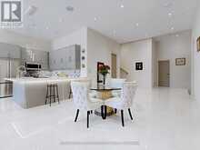 127 ELGIN MILLS ROAD W | Richmond Hill Ontario | Slide Image Thirty-seven