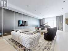 127 ELGIN MILLS ROAD W | Richmond Hill Ontario | Slide Image Nine