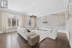 8 THORNHILL AVENUE | Vaughan Ontario | Slide Image Sixteen