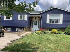 28 INDIAN ARROW ROAD Barrie Ontario, L4M 5H3