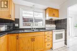4 - 2220 UPPER MIDDLE ROAD | Burlington Ontario | Slide Image Ten