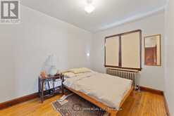 17 AUGUSTA AVENUE | Toronto Ontario | Slide Image Twenty-one