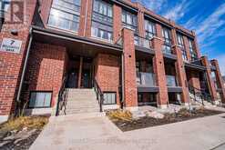 232 - 7 BELLCASTLE GATE | Whitchurch-Stouffville Ontario | Slide Image Three