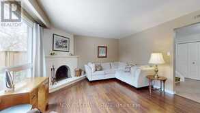 3103 AUTUMN HILL CRESCENT | Burlington Ontario | Slide Image Nine