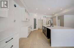 487 BLACK STREET | Fergus Ontario | Slide Image Nine
