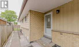 39 SEABORN ROAD | Brampton Ontario | Slide Image Ten