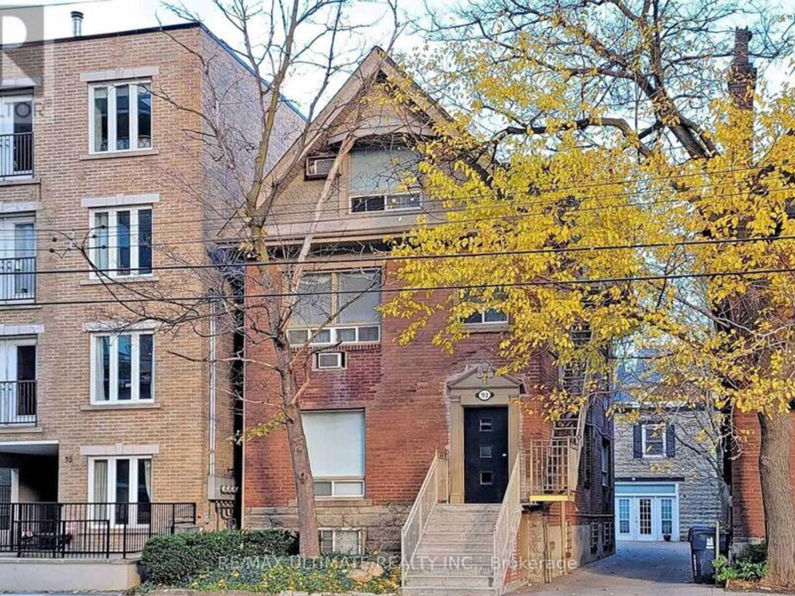 93 SPADINA ROAD, Toronto, Ontario M5R 2T1