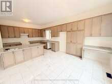 8 ART LEECH DRIVE | Richmond Hill Ontario | Slide Image Thirty-seven