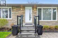 1565 KIPPER AVENUE | Mississauga Ontario | Slide Image Three
