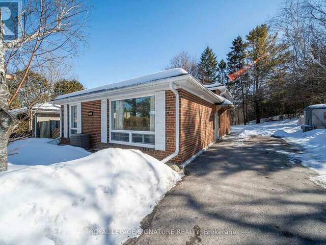 21 HURON COURT Aurora Ontario, L4G 2X7 - 4 Bedrooms Home For Sale