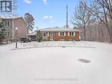 836 TENTH STREET | Mississauga Ontario | Slide Image Three