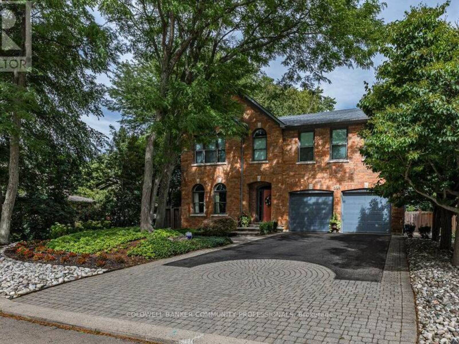 223 BRIAR HILL CRESCENT, Ancaster, Ontario L9G 3M9
