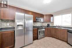 11 BONAVISTA DRIVE | Brampton Ontario | Slide Image Sixteen