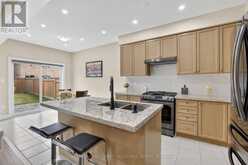 29 MEMORIAL COURT | Bradford West Gwillimbury Ontario | Slide Image Sixteen
