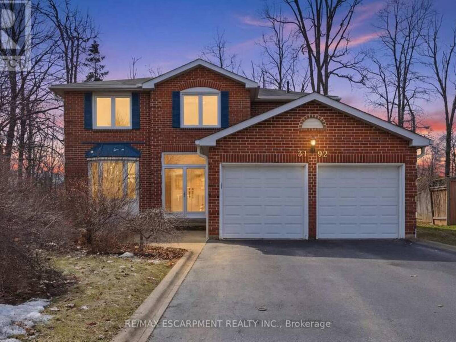 3192 COLEBROOK COURT, Mississauga, Ontario L5N 3E2