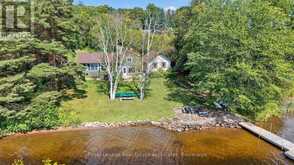 389 FALCON ROAD | Huntsville Ontario | Slide Image One