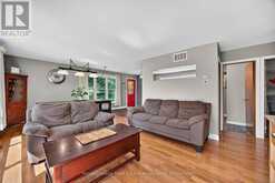 389 FALCON ROAD | Huntsville Ontario | Slide Image Seventeen