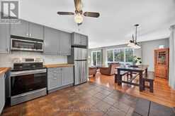 389 FALCON ROAD | Huntsville Ontario | Slide Image Eight