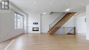 4 CAROLE BELL WAY | Markham Ontario | Slide Image Four