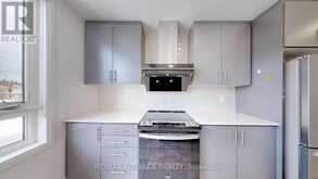 4 CAROLE BELL WAY | Markham Ontario | Slide Image Eight