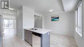 4 CAROLE BELL WAY | Markham Ontario | Slide Image Nine