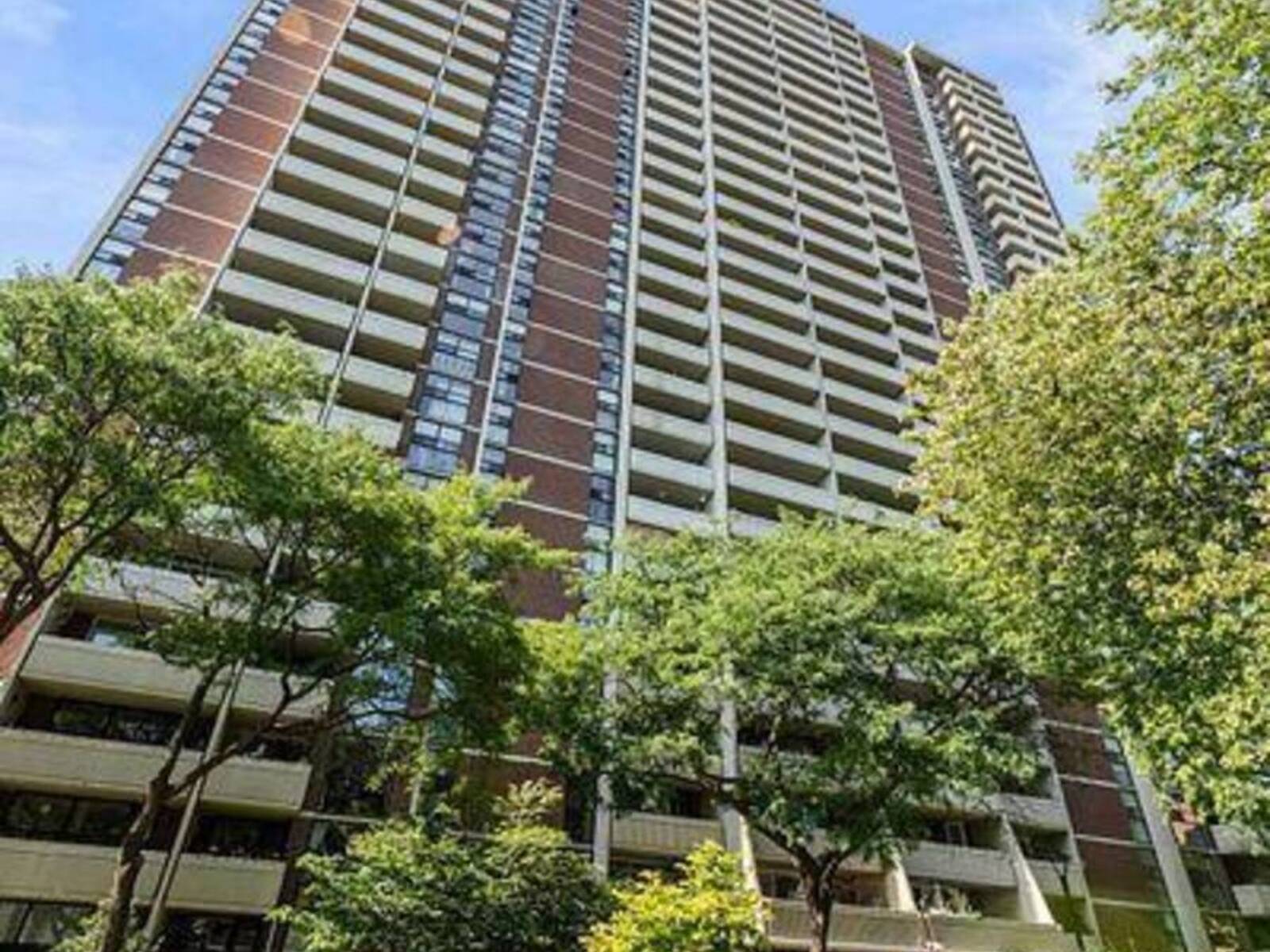 2201 - 40 HOMEWOOD AVENUE, Toronto, Ontario M4Y 2K2