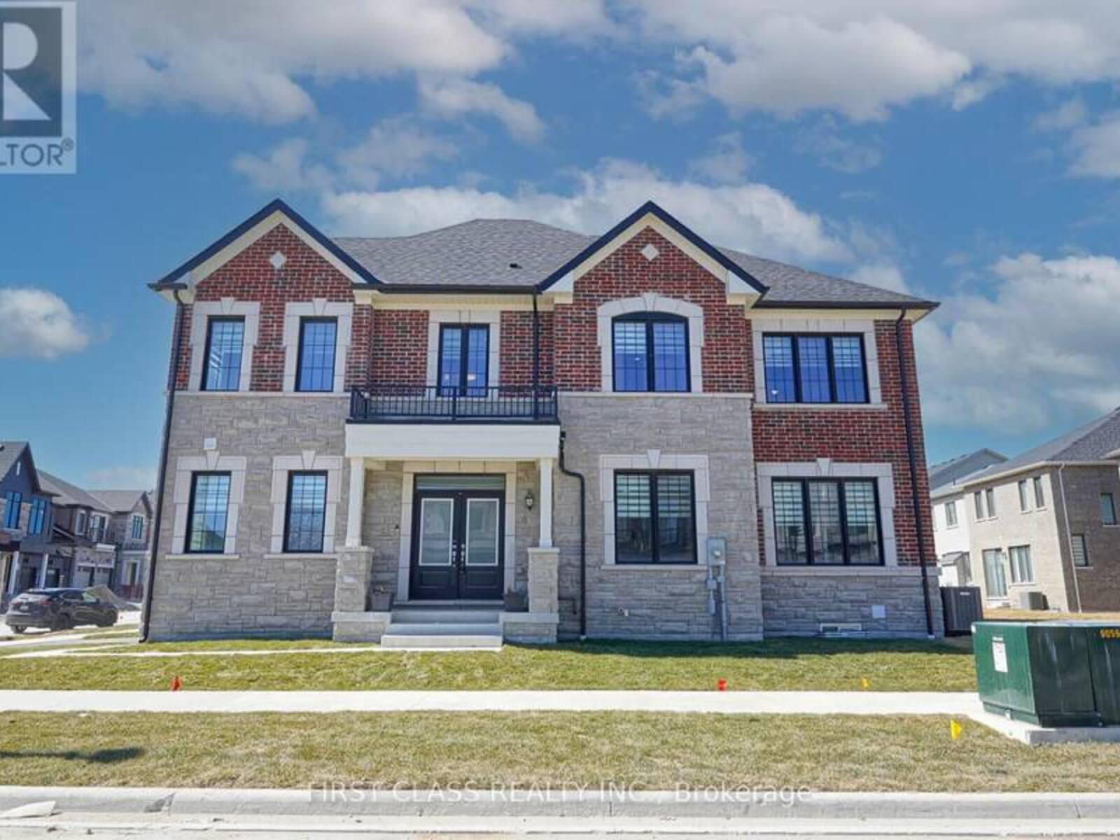 1913 NARCISSUS GARDENS, Pickering, Ontario L1Y 0B5