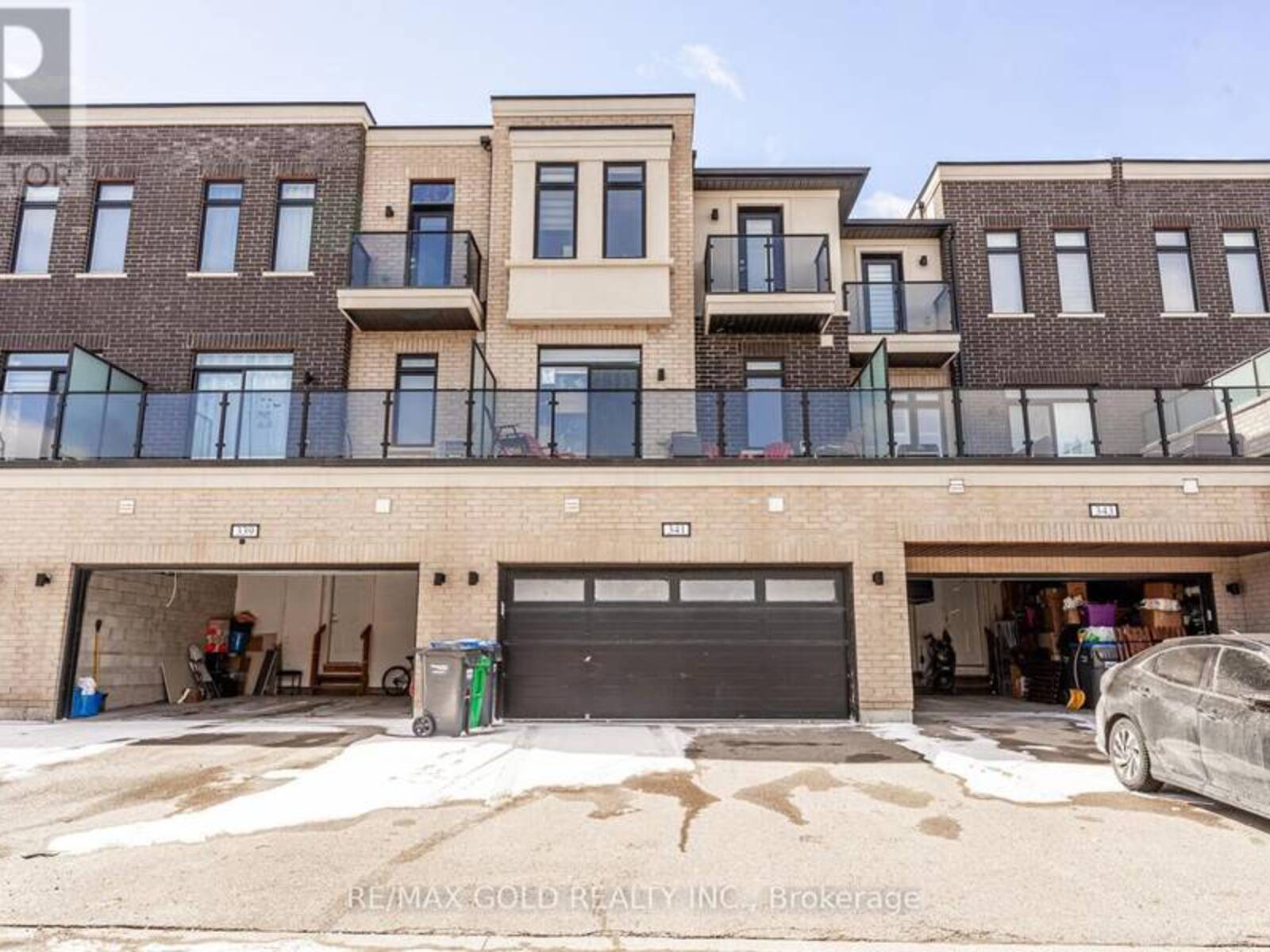 341 VETERANS DRIVE, Brampton, Ontario L7A 0B2